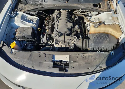 2018 Dodge Charger R/T 392 z USA, uszkodzony, nr VIN 2C3CDXGJ4JH179637